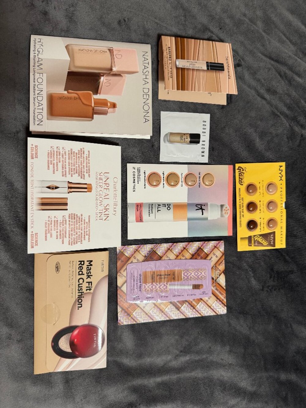 8 Piece Foundation Sampler - light shades
